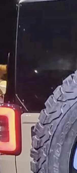 Jeep Recon EV First Real Life Look! 2025 Jeep Recon Moab 4xe Concept Shown to Dealers at Stellantis Event 1679970090840