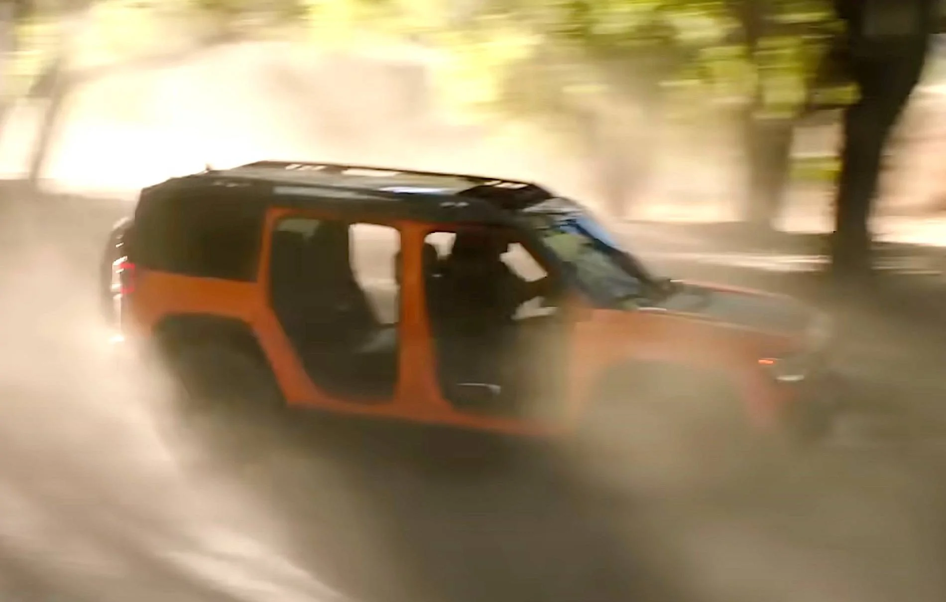 Jeep Recon EV Jeep Recon 4xe (Punk'n Color) Appears in Super Bowl Commercial 2025 Jeep Recon 4xe commercial super bowl 4