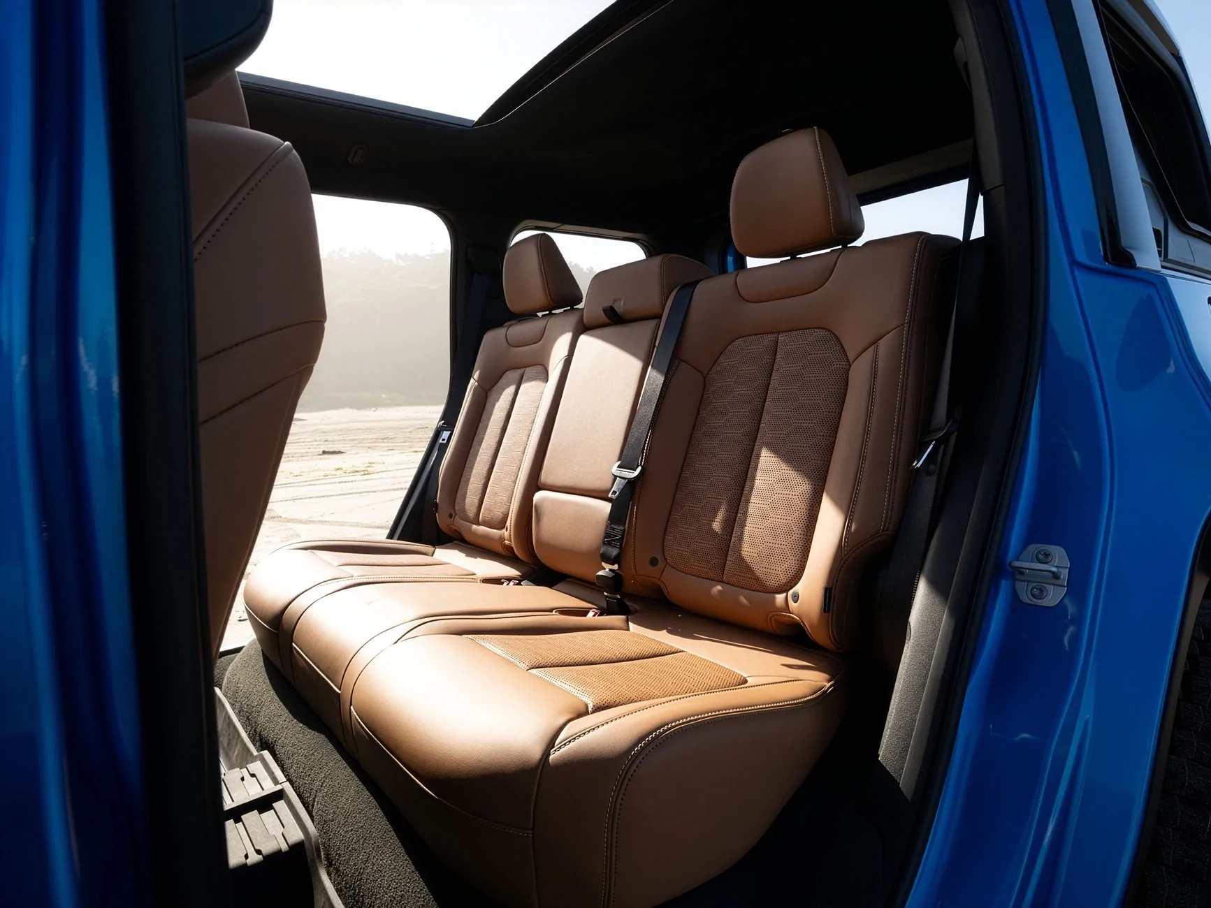 Jeep Recon EV 2026 Jeep Recon World Premiere! Starting Price $65,000. 250 miles range, 0-60 3.6s JP026_022RE