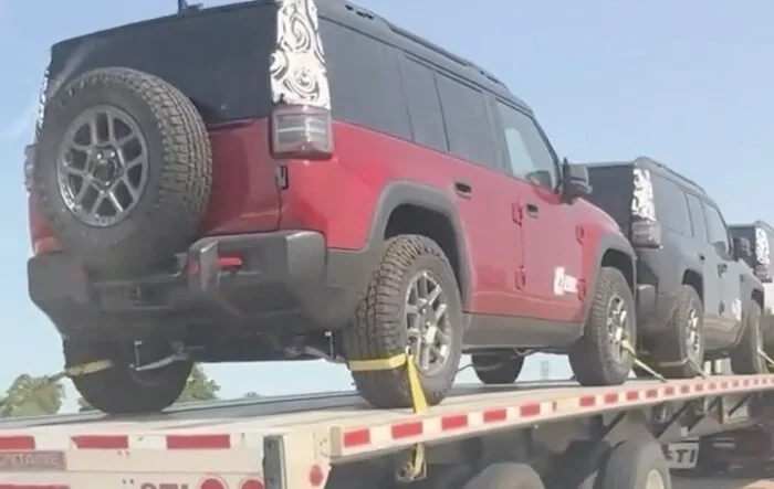 2026 Jeep Recons spotted on transport (August 12, 2025)