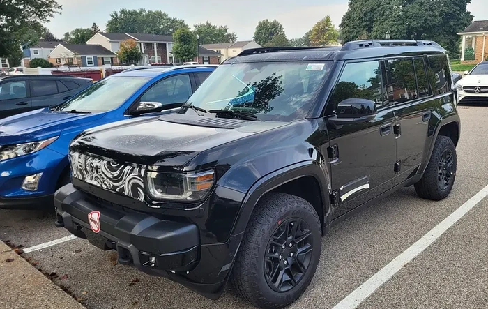 Black Jeep Recon Moab spotted